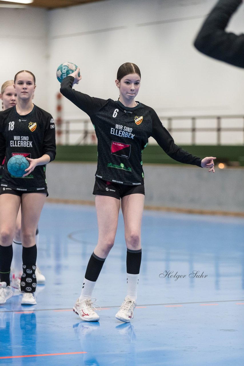 Bild 135 - wBJ TSV Ellerbek - TSV Uetersen : Ergebnis: 15:10